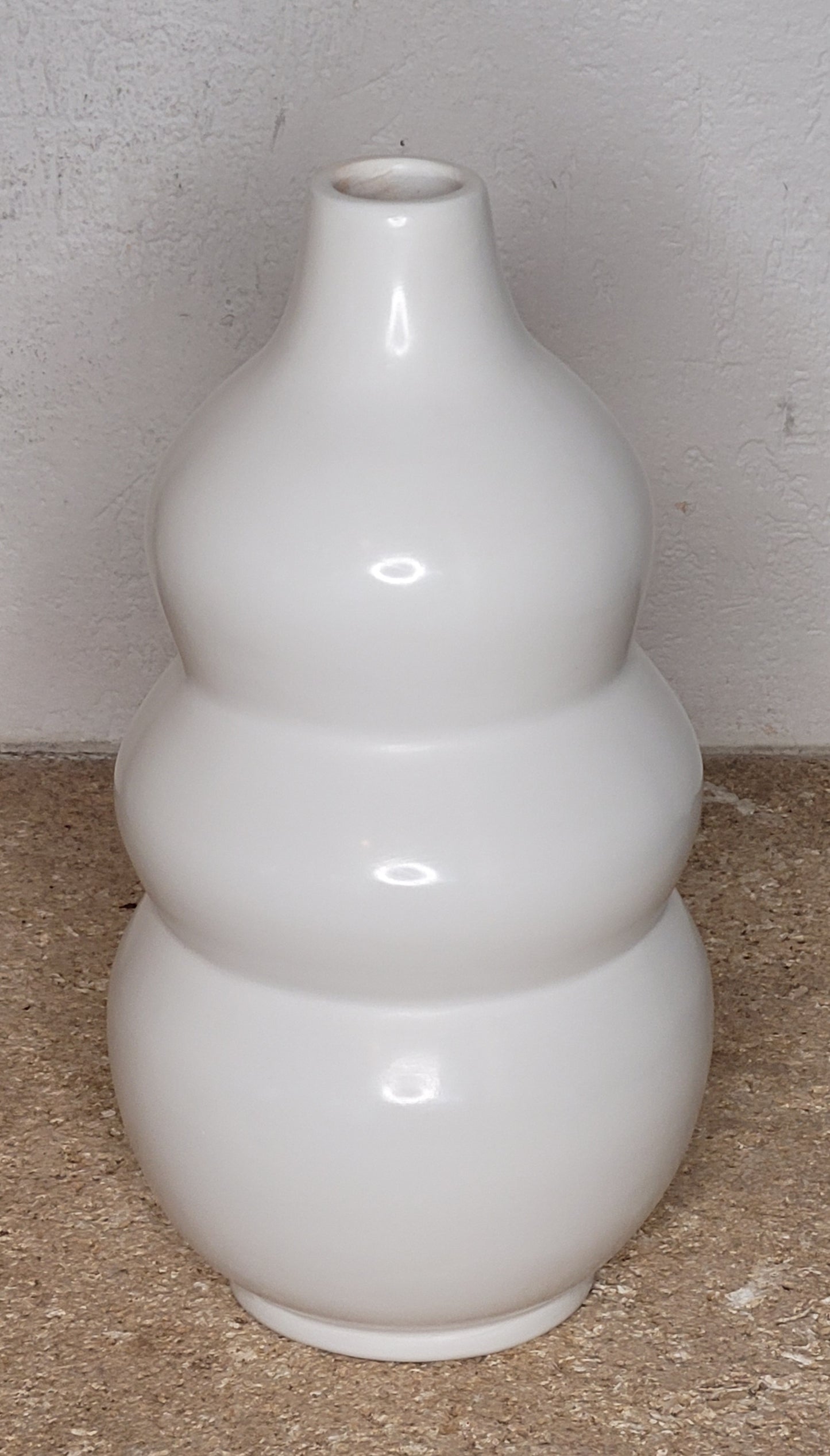 Vase Bombé en Tadelakt – Finition Artisanale